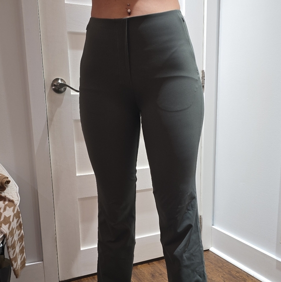 Lululemon High Waisted Green Pants - Picture 2 of 5